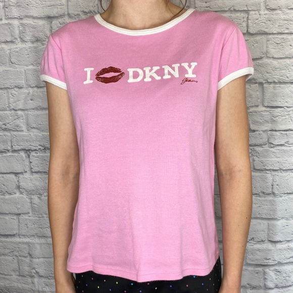 DKNY Vintage Short Sleeve Y2K Pink Logo T-Shirt (Size: XL) *NWOT* - Picture 2 of 4